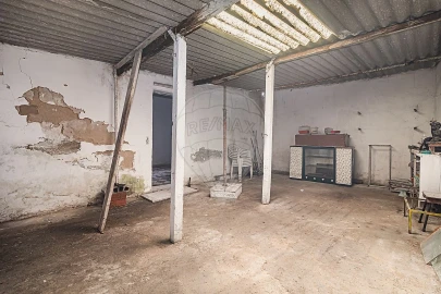 Moradia T3 para Venda em Baixa da Banheira e Vale da Amoreira