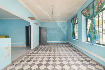 Moradia T3 para Venda em Baixa da Banheira e Vale da Amoreira