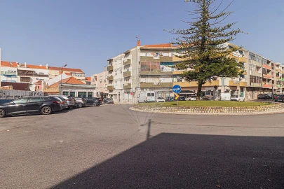 Moradia T3 para Venda em Baixa da Banheira e Vale da Amoreira