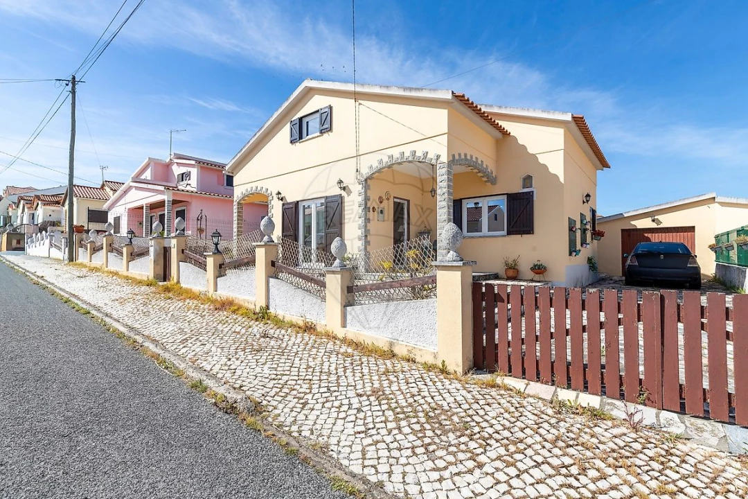 Moradia T5 para Venda em A dos Cunhados e Maceira Foto 5