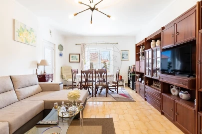 Moradia T5 para Venda em A dos Cunhados e Maceira