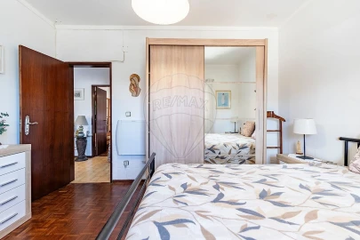 Moradia T5 para Venda em A dos Cunhados e Maceira