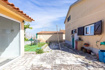 Moradia T5 para Venda em A dos Cunhados e Maceira