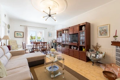 Moradia T5 para Venda em A dos Cunhados e Maceira