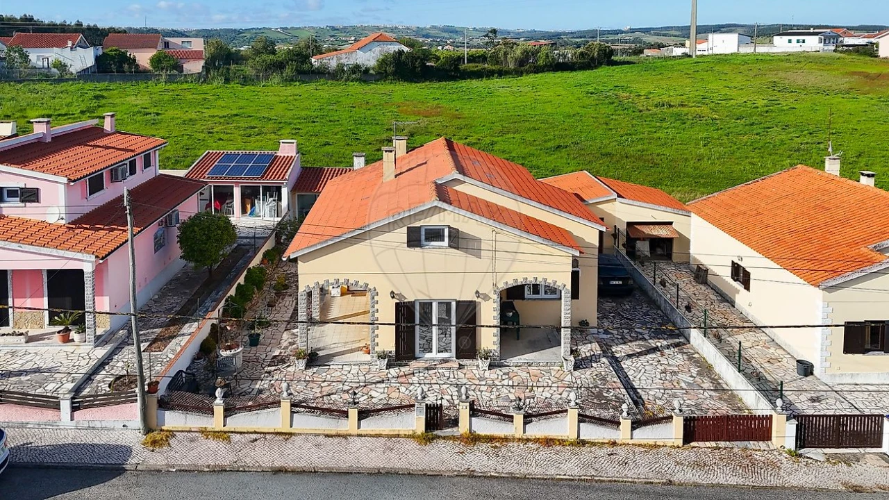 Moradia T5 para Venda em A dos Cunhados e Maceira Foto 34