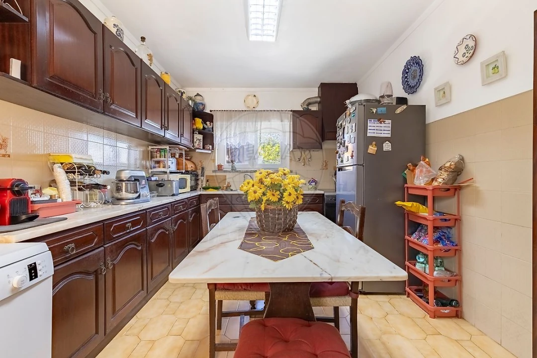 Moradia T5 para Venda em A dos Cunhados e Maceira Foto 6