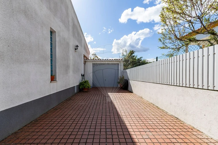 Moradia T5 para Venda em Carvoeira e Carmões Foto 34