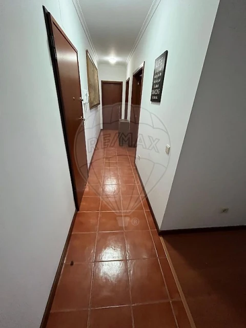 Apartamento T4 para Venda em Eiras e São Paulo de Frades