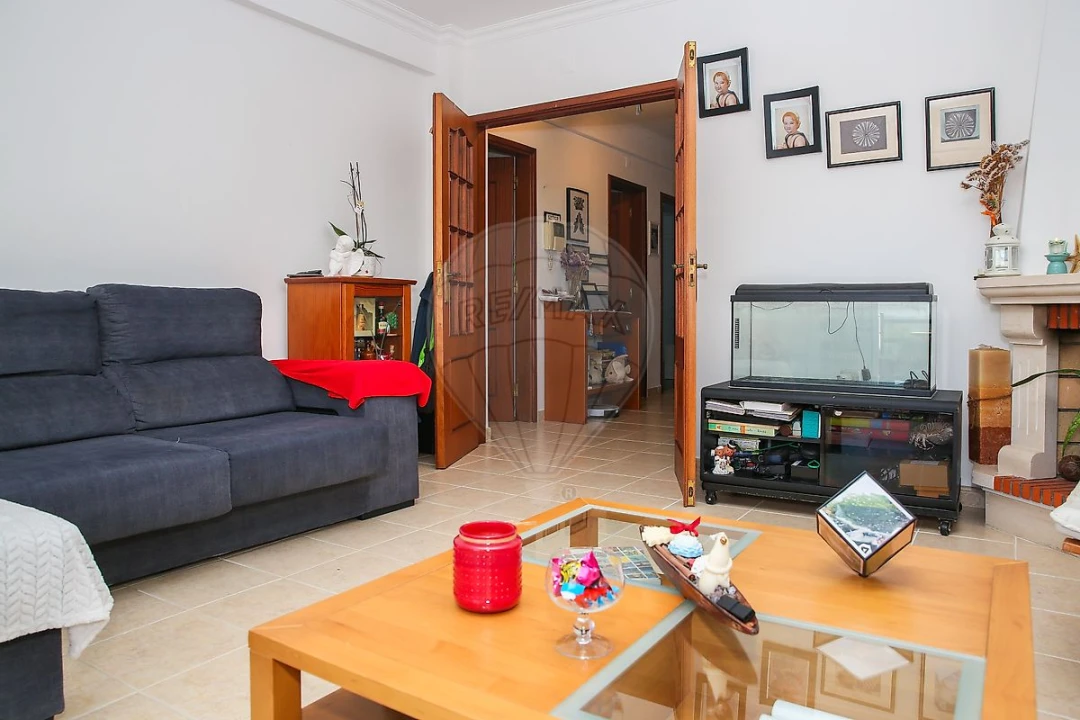 Apartamento T2 para Venda em Aveiras de Baixo Foto 10