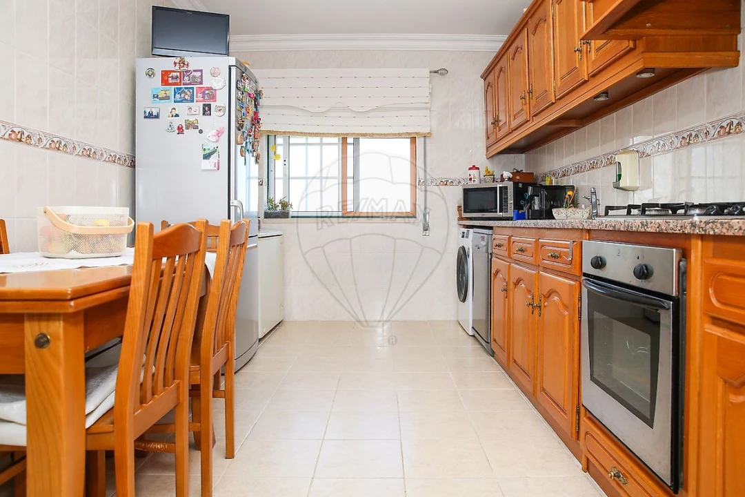 Apartamento T2 para Venda em Aveiras de Baixo Foto 6