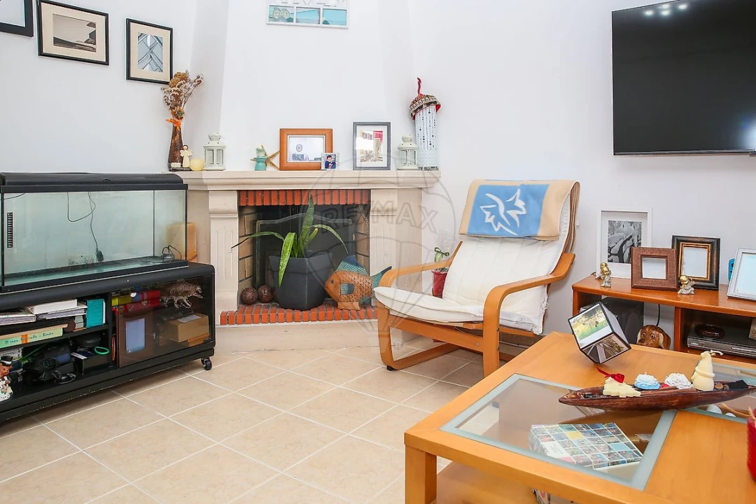 Apartamento T2 para Venda em Aveiras de Baixo Foto 11