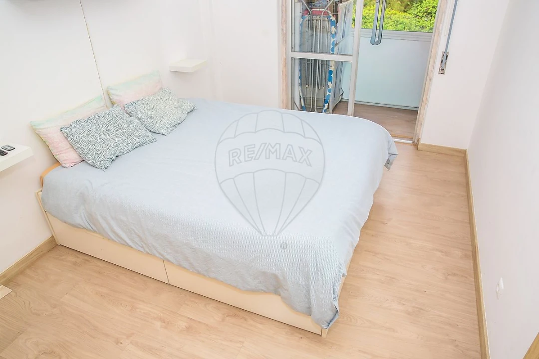 Apartamento T2 para Venda em Póvoa de Santa Iria e Forte da Casa Foto 13