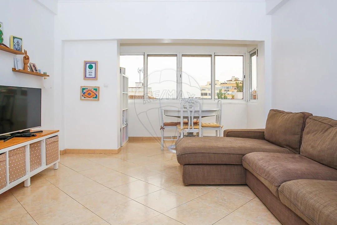 Apartamento T2 para Venda em Póvoa de Santa Iria e Forte da Casa Foto 7