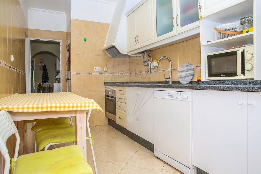 Apartamento T2 para Venda em Póvoa de Santa Iria e Forte da Casa Foto 1