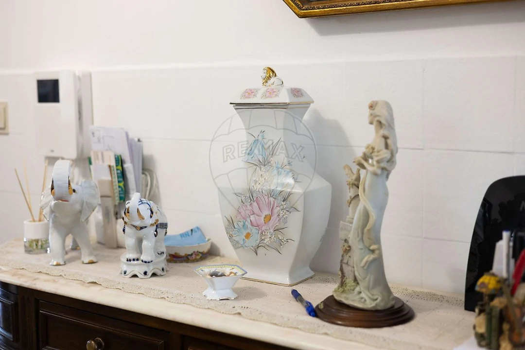 Apartamento T2 para Venda em São Domingos de Rana Foto 17