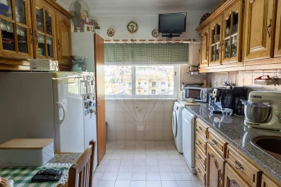 Apartamento T2 para Venda em São Domingos de Rana