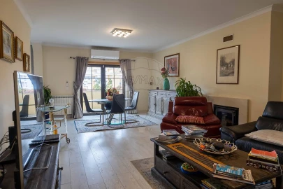 Moradia T3 para Venda em Carcavelos e Parede