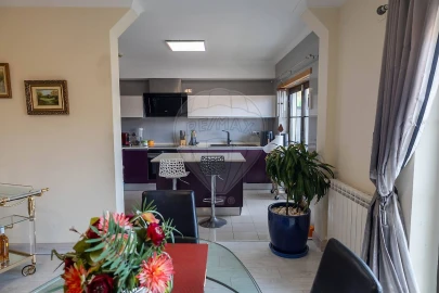 Moradia T3 para Venda em Carcavelos e Parede