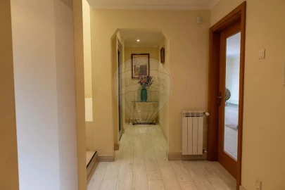 Moradia T3 para Venda em Carcavelos e Parede