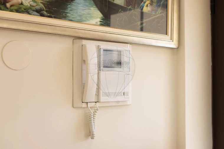 Moradia T3 para Venda em Carcavelos e Parede Foto 24