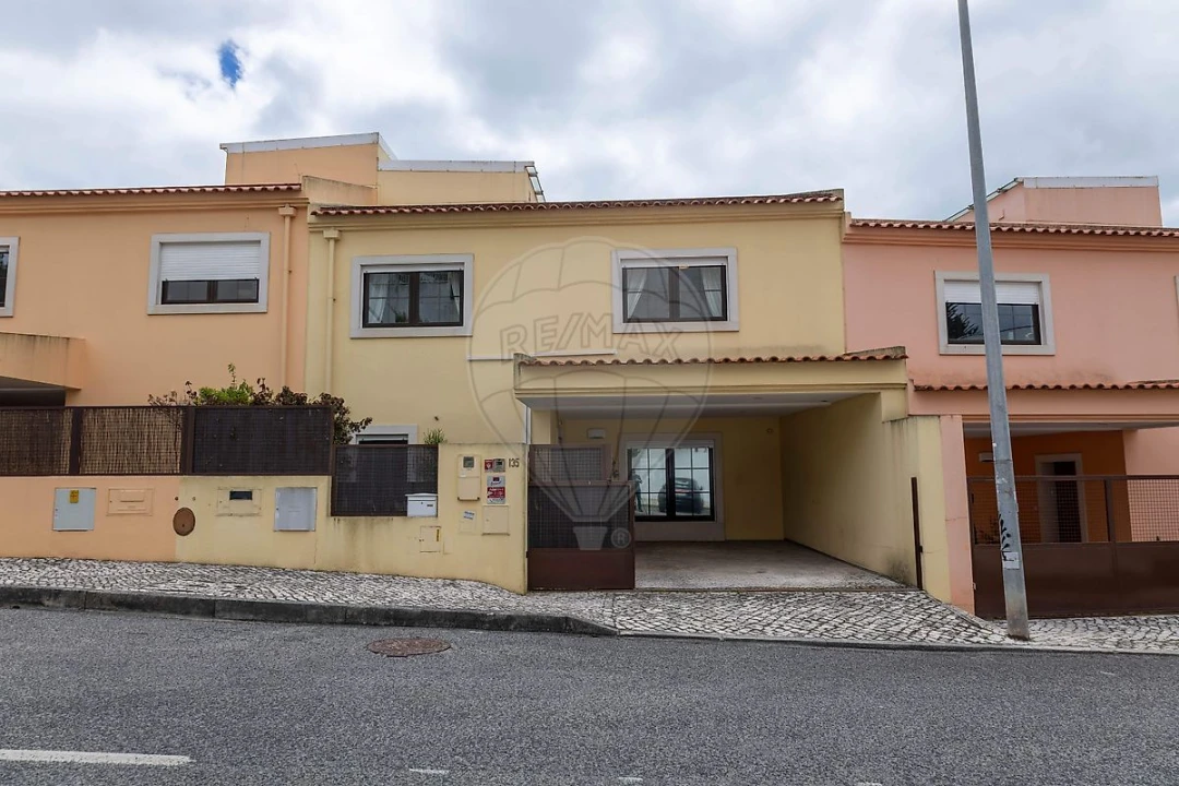 Moradia T3 para Venda em Carcavelos e Parede Foto 37