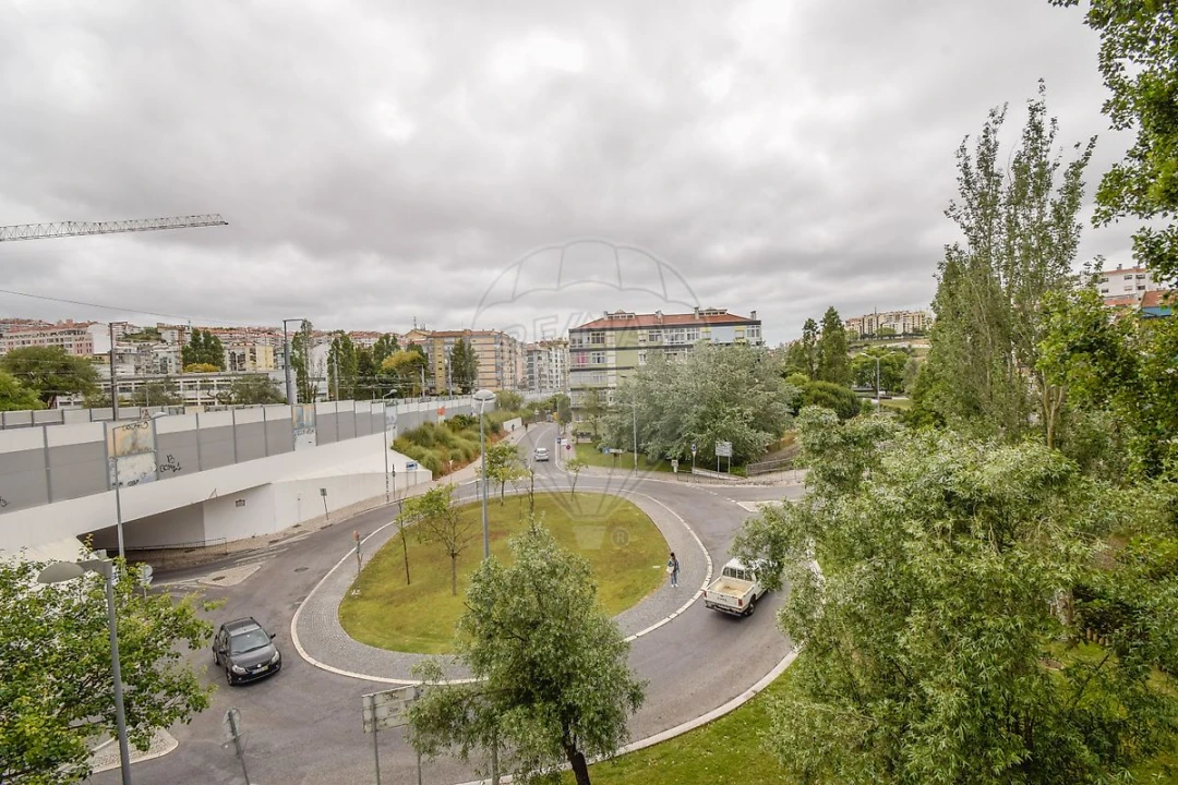 Apartamento T2 para Arrendamento em Agualva e Mira-Sintra Foto 4