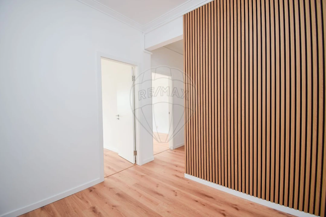 Apartamento T2 para Arrendamento em Agualva e Mira-Sintra Foto 9