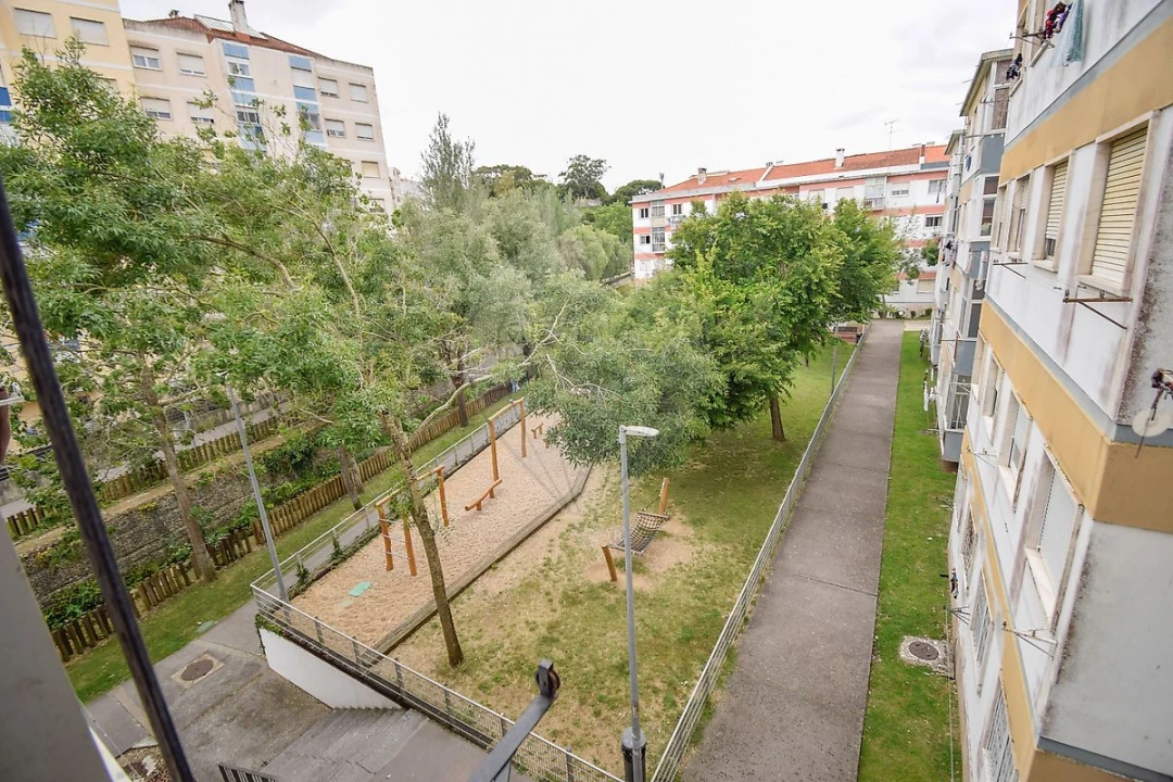 Apartamento T2 para Arrendamento em Agualva e Mira-Sintra Foto 14