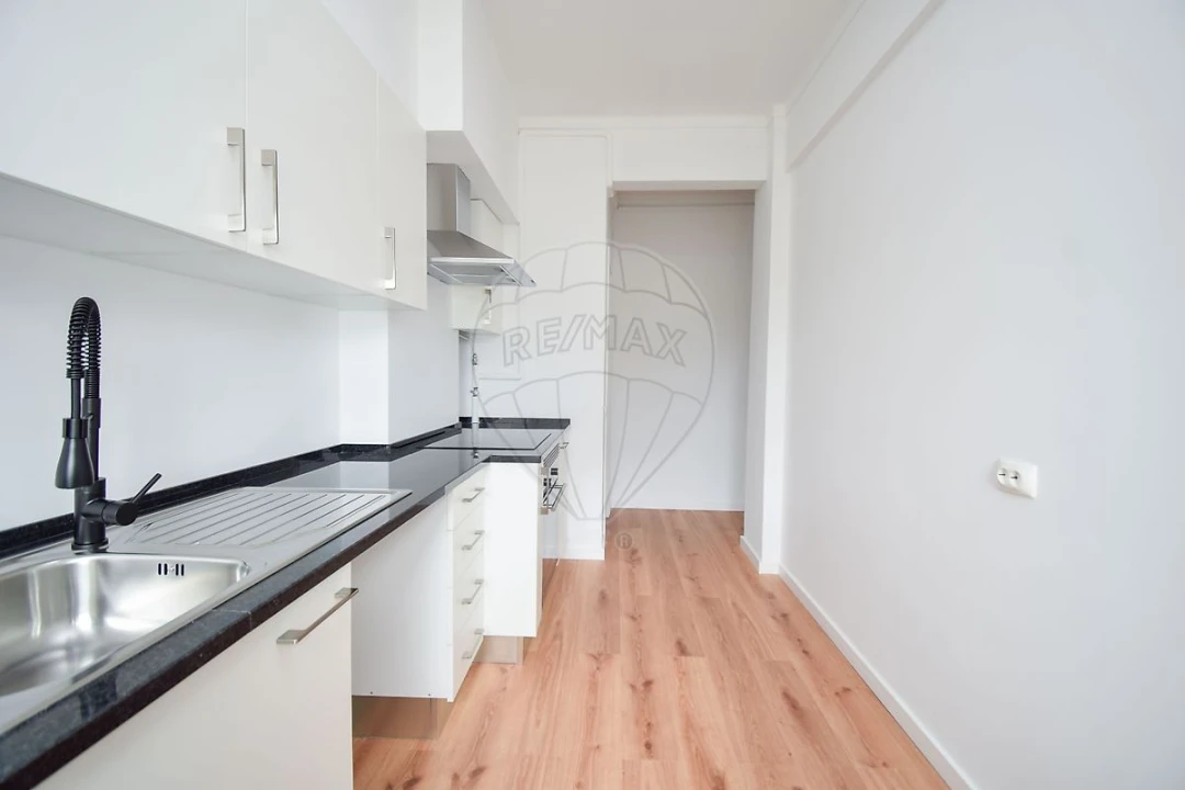 Apartamento T2 para Arrendamento em Agualva e Mira-Sintra Foto 15