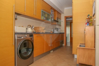 Apartamento T3 para Venda em Alverca do Ribatejo e Sobralinho