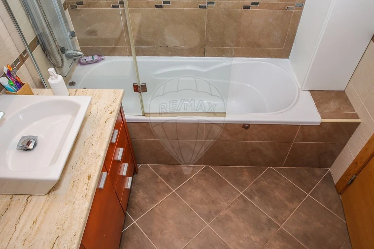 Apartamento T3 para Venda em Alverca do Ribatejo e Sobralinho Foto 10