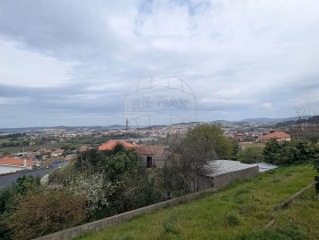 Terreno para Venda em São Tomé de Negrelos