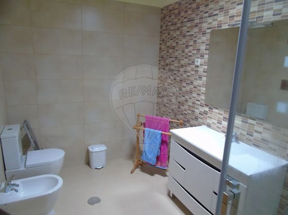 Moradia T4 para Venda em Tinhela e Alvarelhos Foto 16