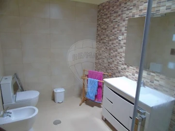 Moradia T4 para Venda em Tinhela e Alvarelhos