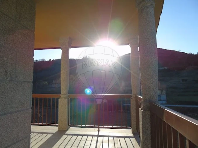 Moradia T4 para Venda em Tinhela e Alvarelhos Foto 5