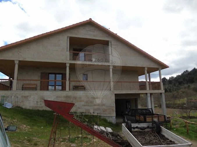 Moradia T4 para Venda em Tinhela e Alvarelhos Foto 23