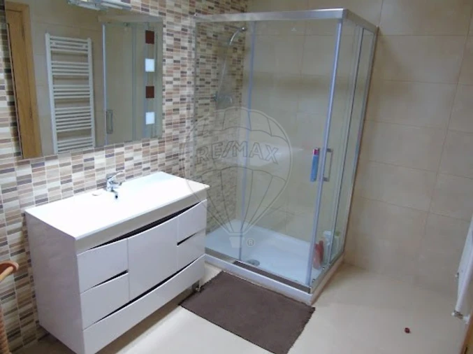 Moradia T4 para Venda em Tinhela e Alvarelhos Foto 15