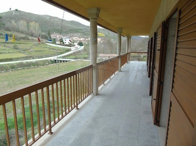 Moradia T4 para Venda em Tinhela e Alvarelhos Foto 9