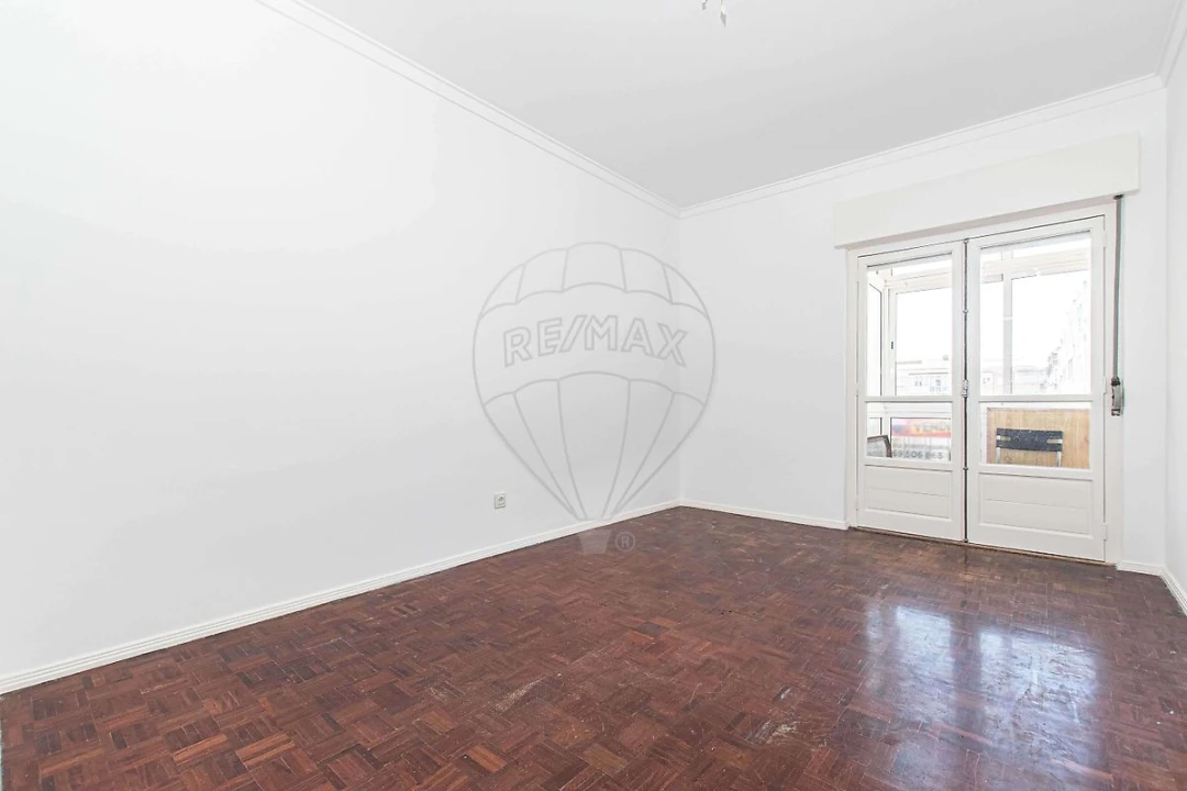 Apartamento T2 para Venda em Cacém e São Marcos Foto 9