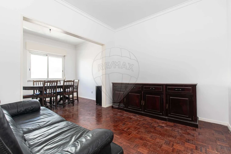 Apartamento T2 para Venda em Cacém e São Marcos Foto 13