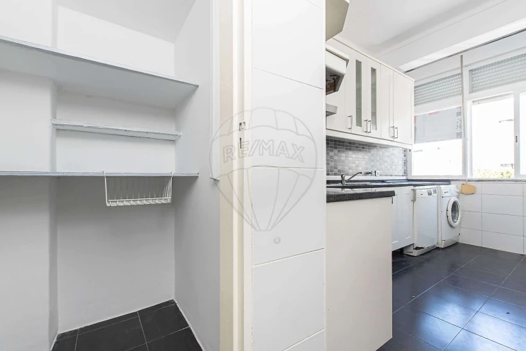 Apartamento T2 para Venda em Cacém e São Marcos Foto 18