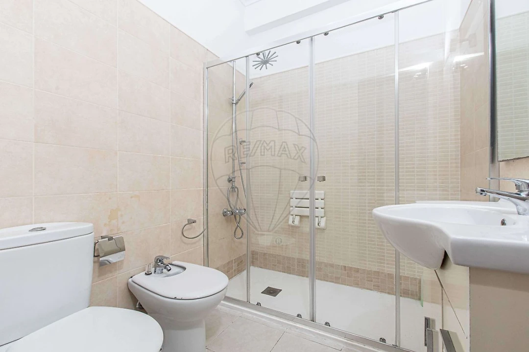 Apartamento T2 para Venda em Cacém e São Marcos Foto 12