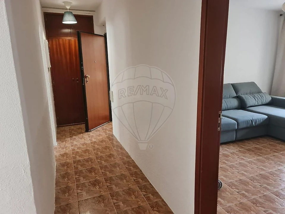 Apartamento T3 para Arrendamento em Póvoa de Santa Iria e Forte da Casa Foto 1