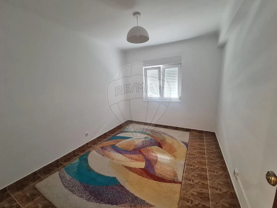 Apartamento T3 para Arrendamento em Póvoa de Santa Iria e Forte da Casa Foto 10