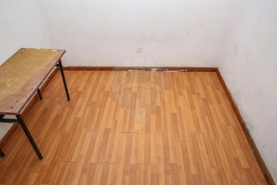 Moradia T2 para Venda em Arranho