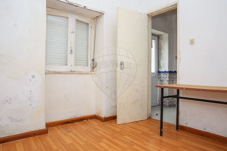 Moradia T2 para Venda em Arranho Foto 13