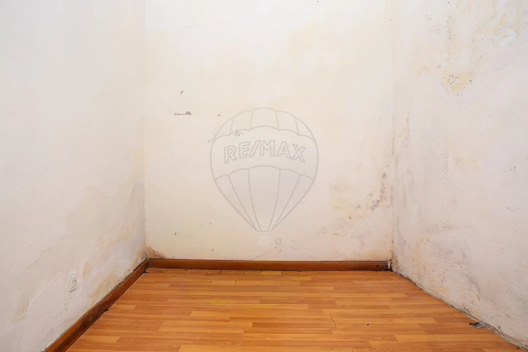 Moradia T2 para Venda em Arranho Foto 22