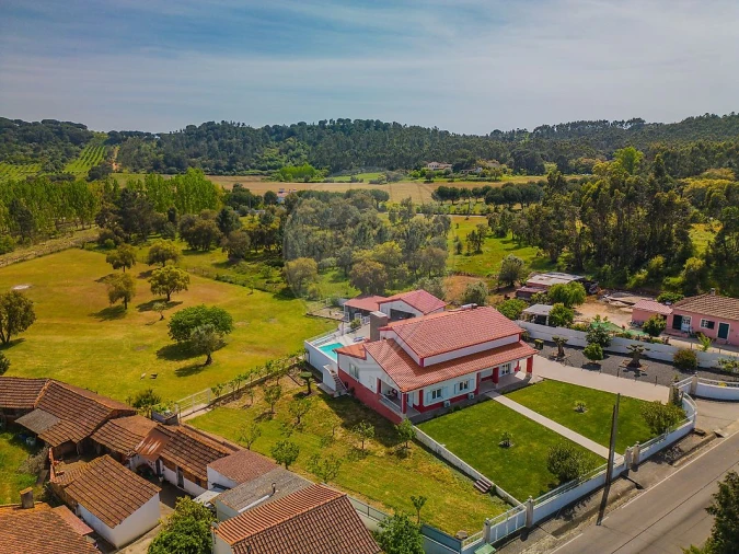 Moradia T3 para Venda em Rio Maior Foto 2