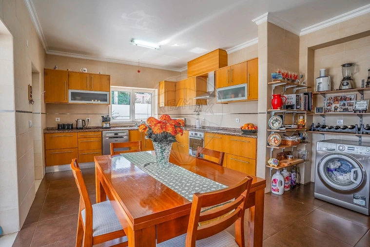 Moradia T3 para Venda em Rio Maior Foto 25