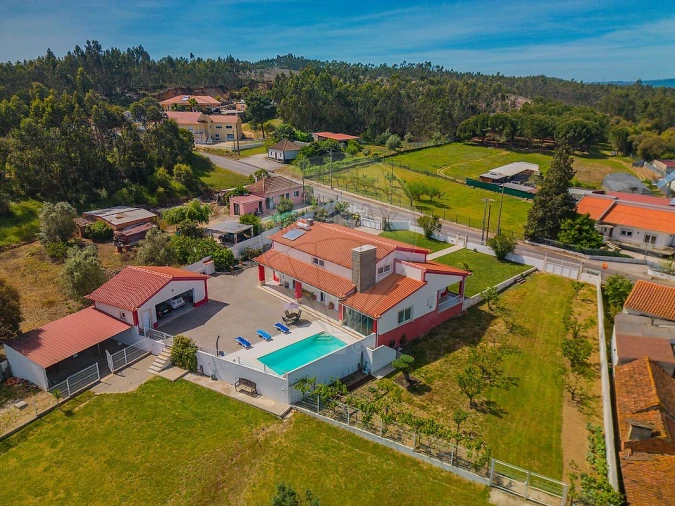 Moradia T3 para Venda em Rio Maior Foto 3